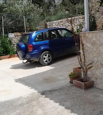 Denni's 3*