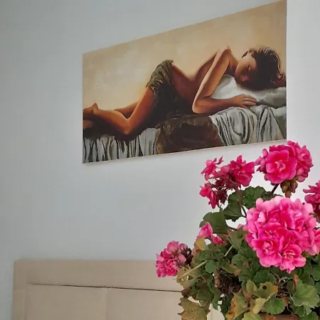 Denni's 3* Sarandë