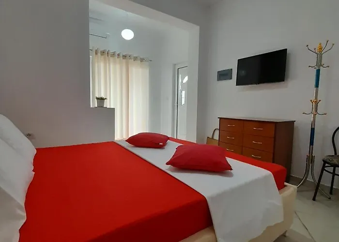 Denni's Sarandë