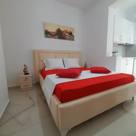 게스트하우스 Denni's Sarandë