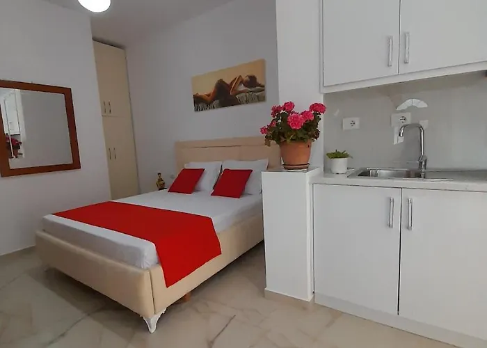 Denni's Pensjonat 3*